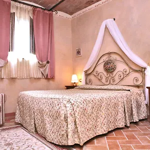  Alloggio per agriturismo Renaccino Italia